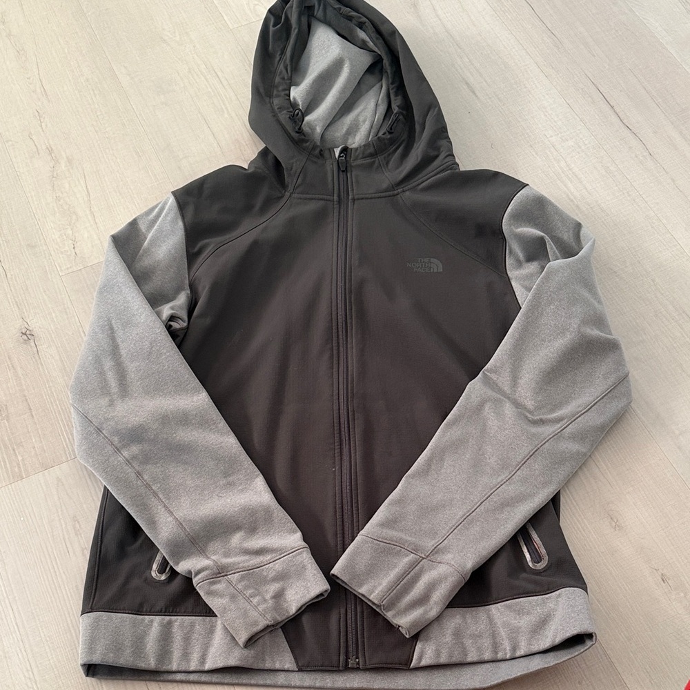 The North Face Men's Black and Gray Performance Jacket